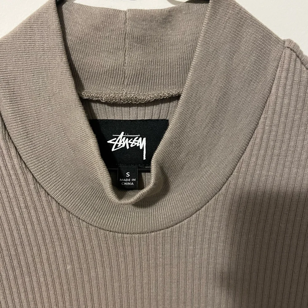 Stussy Taupe and Green Long Sleeve Dress - Picture 4 of 8